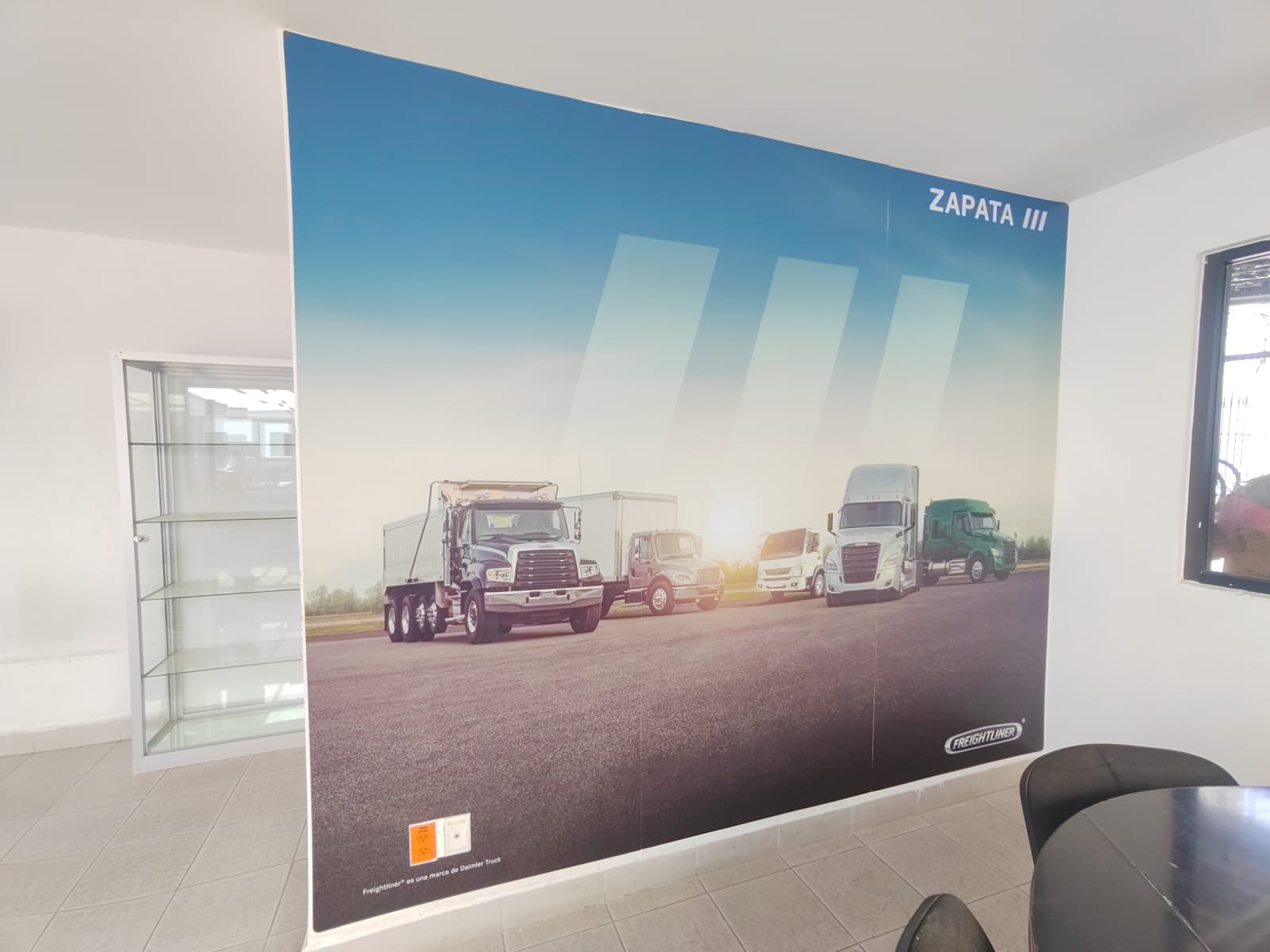 Impresión a gran formato Freightliner Zapata Motors